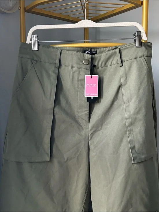 PrettyLittleThing Plus Olive Khaki twill high waist Cargo Trousers size 12 NEW - Picture 7 of 8